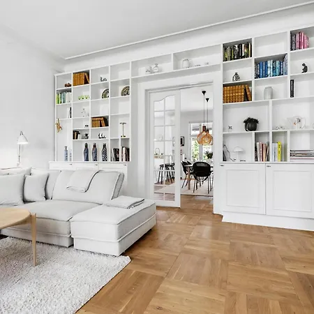Exclusive With Private Terrace Apartament